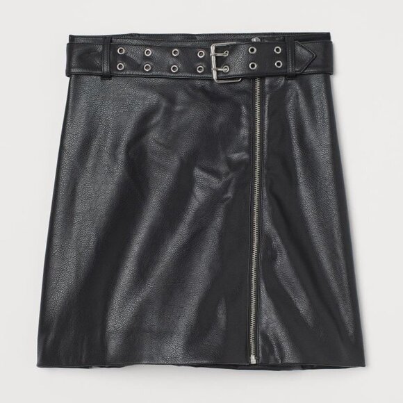 H&M Faux Leather Mini Skirt With Zipper and Belt - Picture 4 of 9